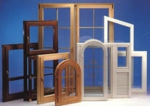 Что выбрать — деревянные или пластиковые окна