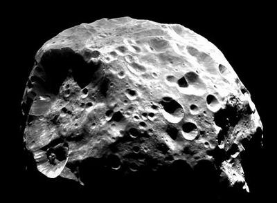 Nasa на сатурне. часть первая: чёрная луна с белой изнанкой