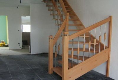 Сооружение деревянной лестницы на второй этаж