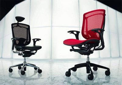 Удобные кресла для персонала: как правильно их выбрать?