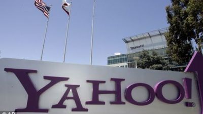 Yahoo! покинули два топ-менеджера за неделю